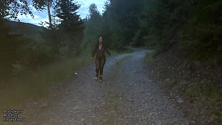Triple Forest Piss - Peeing with Freaky Fjonda and Bratty Beany
