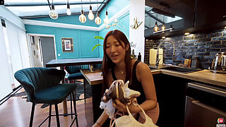 qwinky porn game - try to seduce your Japanese maid