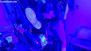 Neon Fist mistress Lunatika