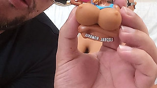 Romania Simona doll 2 returns