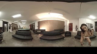 Valentinas Studio: Play this Dildo!