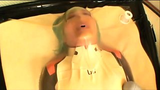 Adorable Japanese teen Izumi Koizumis pussy toyed until