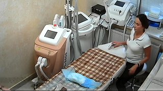 Amateur couple on real hidden cam